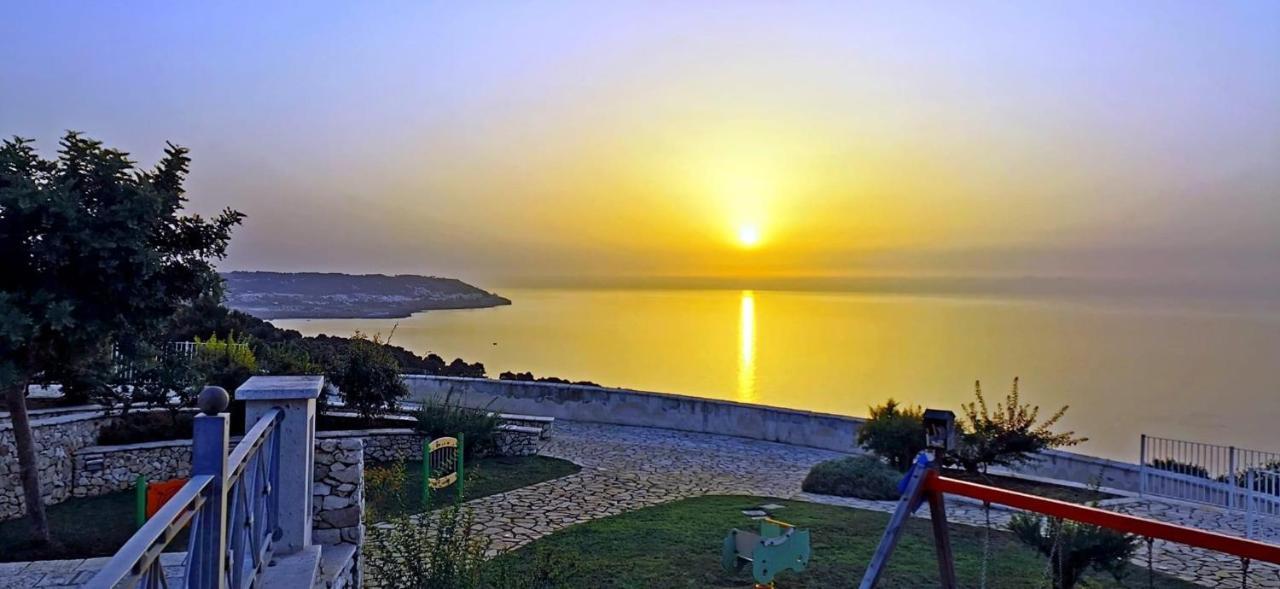 Bed & Breakfast Acquamarina Castro  Exterior foto